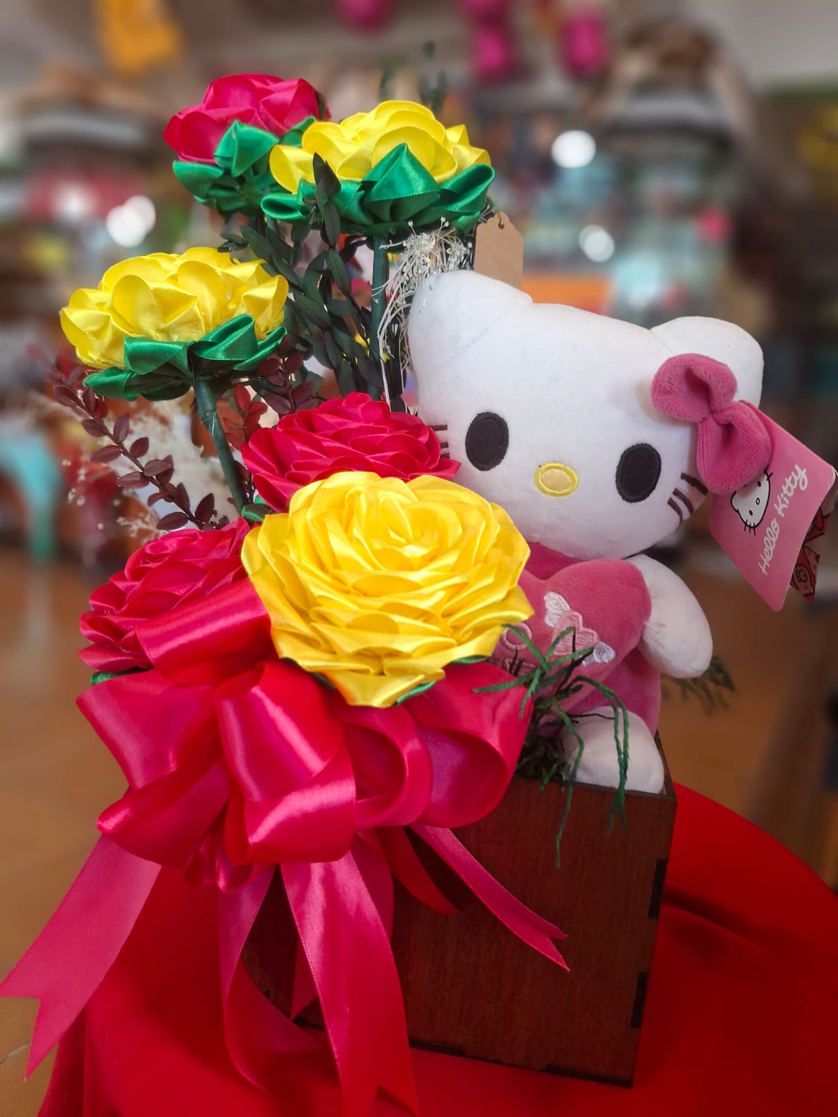 Kitty Floral Arrangement in Cancun, real catalog photograph