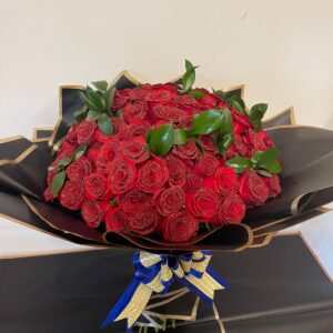 Supreme Rose Bouquet in Cancun, real catalog photograph