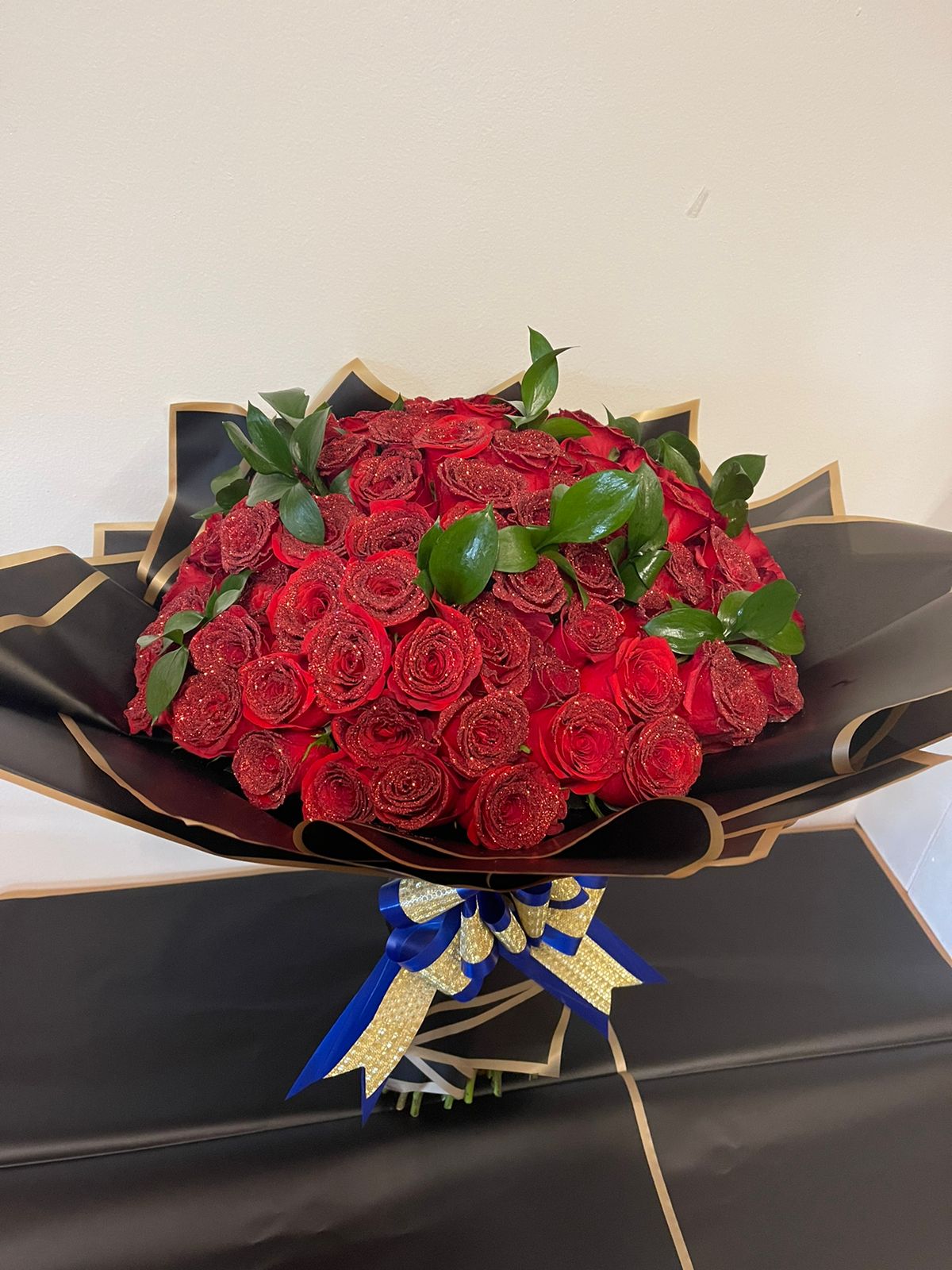 Supreme Rose Bouquet in Cancun, real catalog photograph