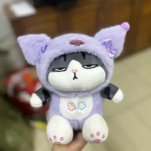 Gato Lila con Capucha